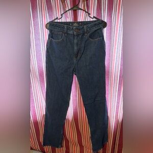 Hollister Women’s Dark Blue 90s Straight Leg Jeans. size 6Long